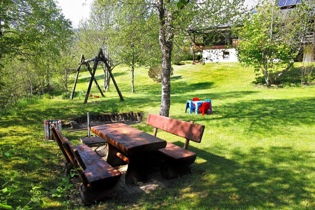 C4 Albmatte-Fewo Sauna, Hallenbad Aussenbecken Massagen Nebenan Менценшванд Экстерьер фото